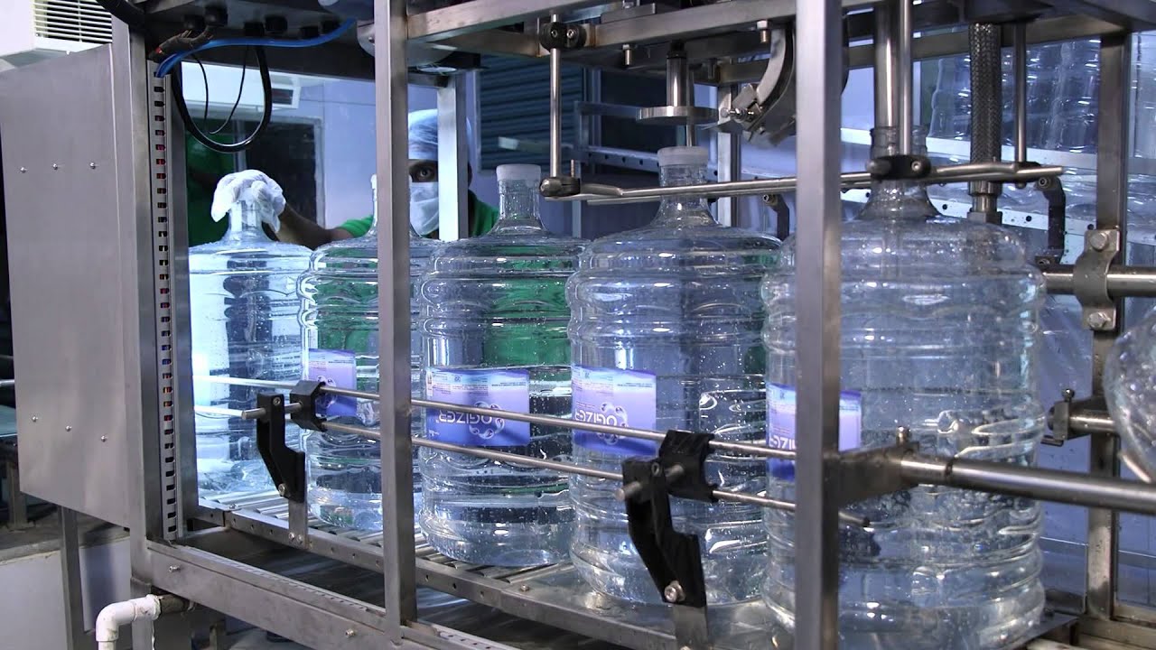 Automatic 20 Lit Water Filling Machine manufactured by Sri Laxmi Engineerings